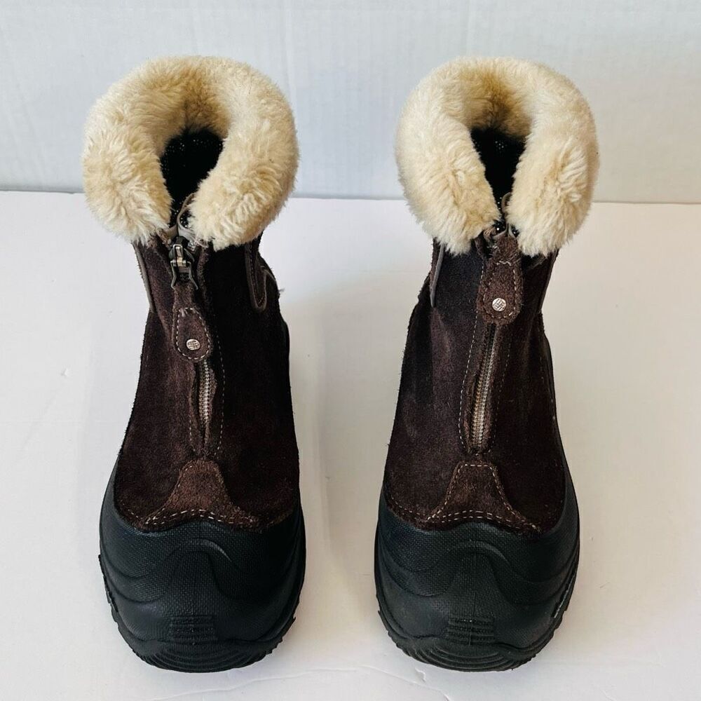 Columbia Youth Cold Weather Boot   Youth Sz 2   EUC